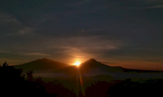 Sunrise Hill Borobudur